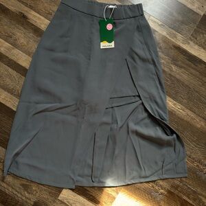 Halara grey skirt slit with shorts underneath